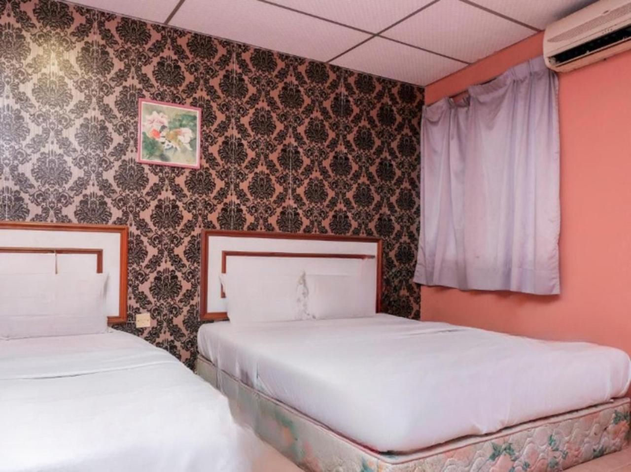 Hotel Tiara Chukai 外观 照片