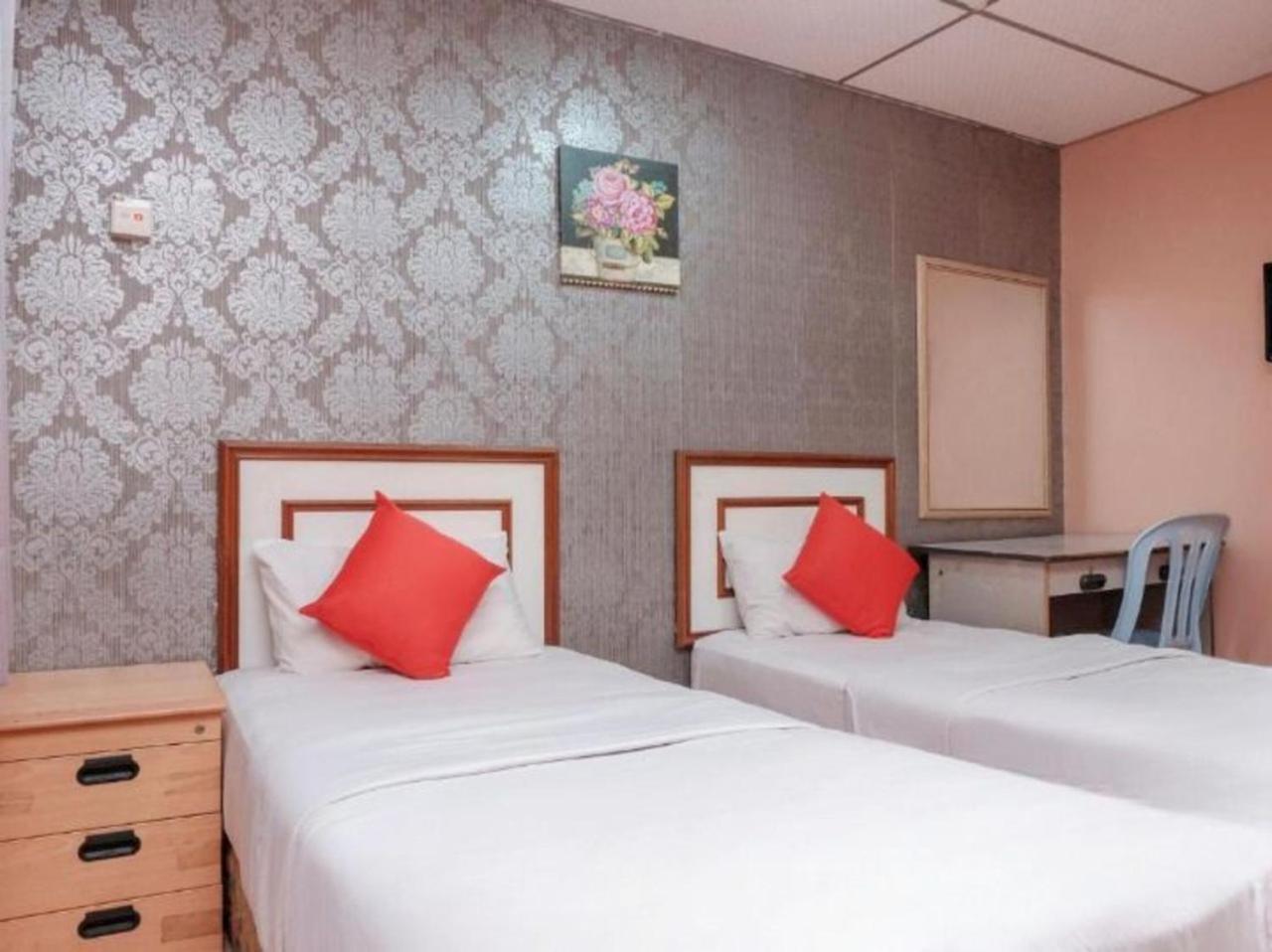Hotel Tiara Chukai 外观 照片